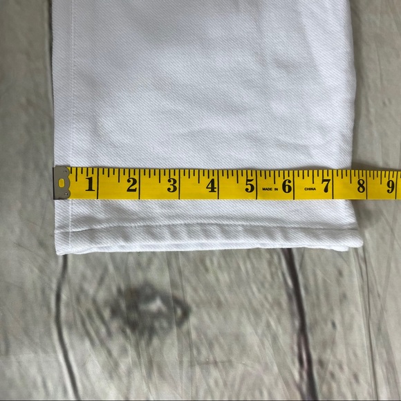 Chico’s Zenergy White Cotton Cropped Pants Size 8 - Picture 7 of 10